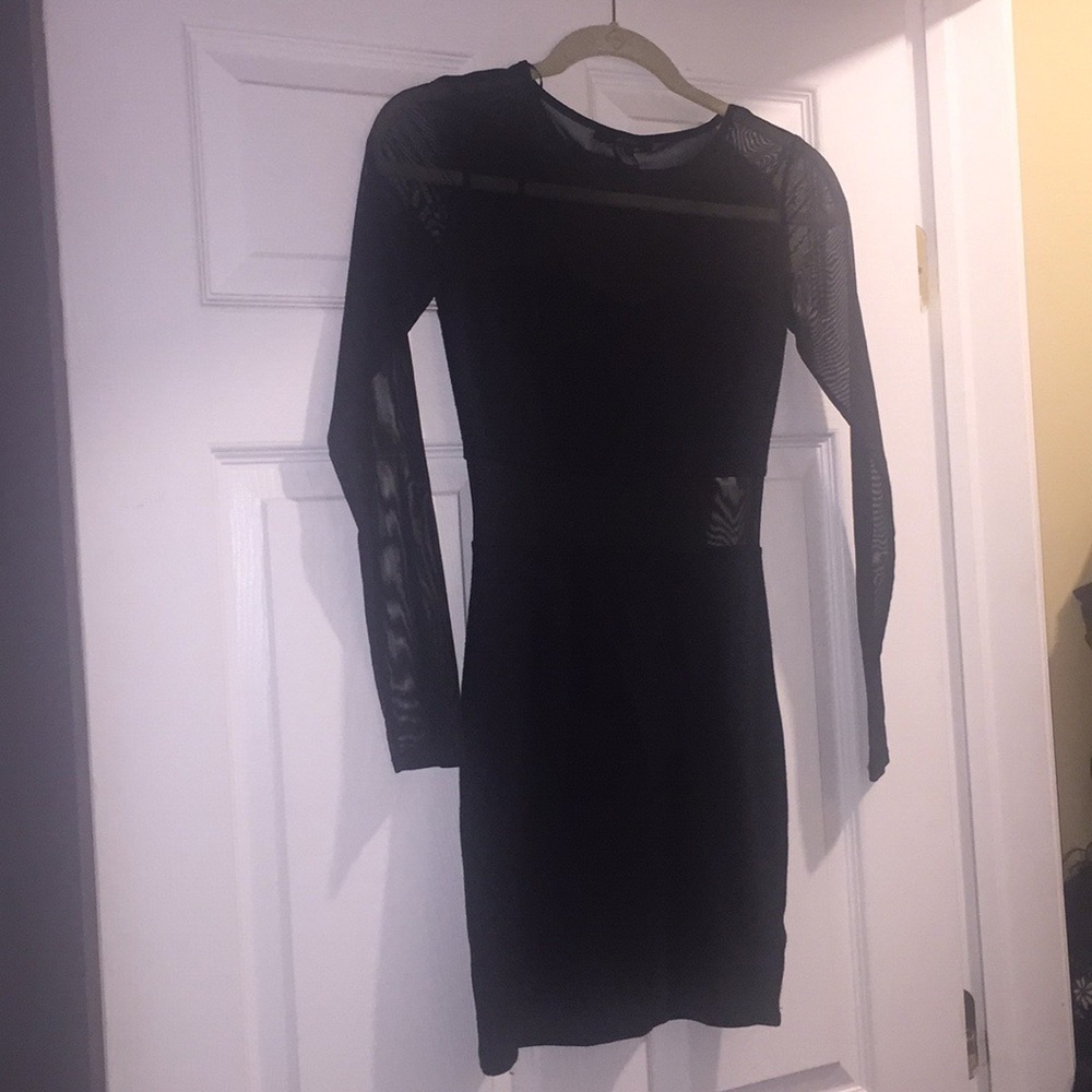 Never Worn - Picture 2 of 4